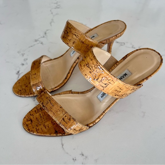 MANOLO BLAHNIK Tan Cork Sandals, size 6.5 - Picture 3 of 16
